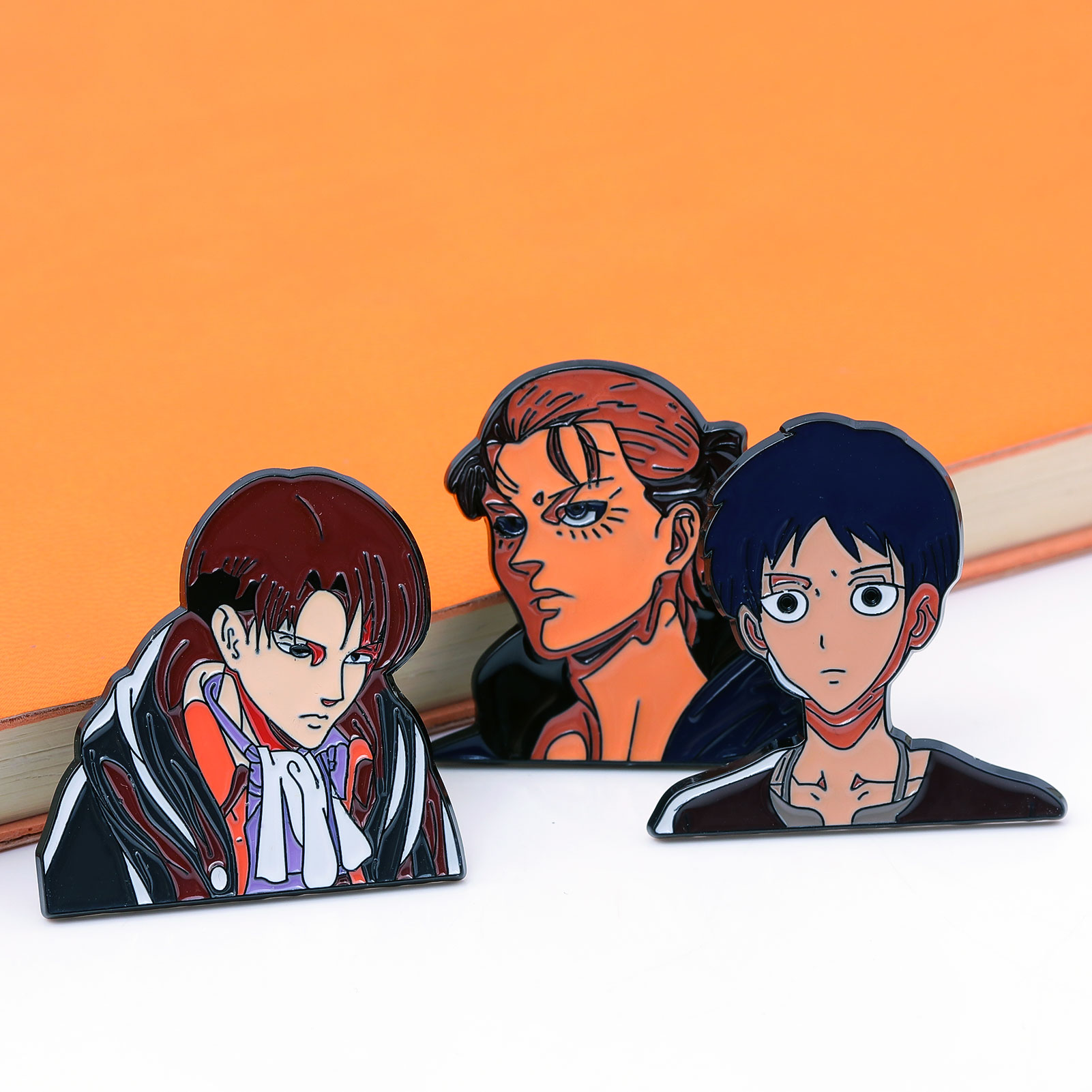 Anime Titan Metal Brooch Anime - Levi Jewelry & Watches Inc recensione e prezzo