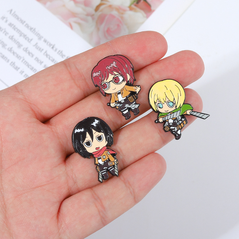 Eren Chibi Enamel Pins Custom  - Levi Jewelry & Watches Inc recensione e prezzo