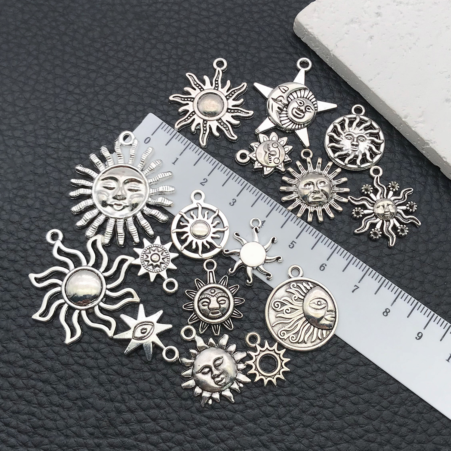 16/20pcs Antique Silver Celest - Moon Star Earrings recensione e prezzo