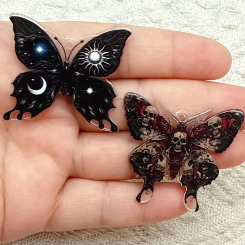 Gothic Dark Butterfly Acrylic  - Moon Star Earrings recensione e prezzo